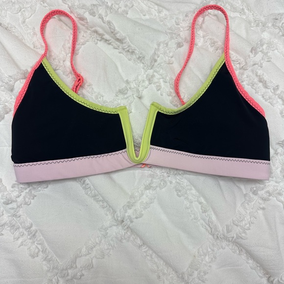 OneOne bikini set 🩷 - Picture 1 of 6